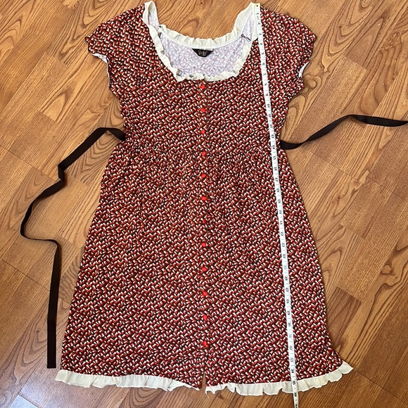Veeko shape pattern red and brown belted dress Small - Picture 10 of 12